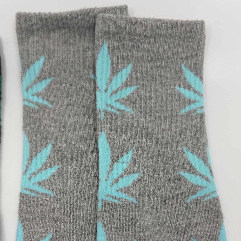 Leaf Pattern socks - Picture 3 of 5